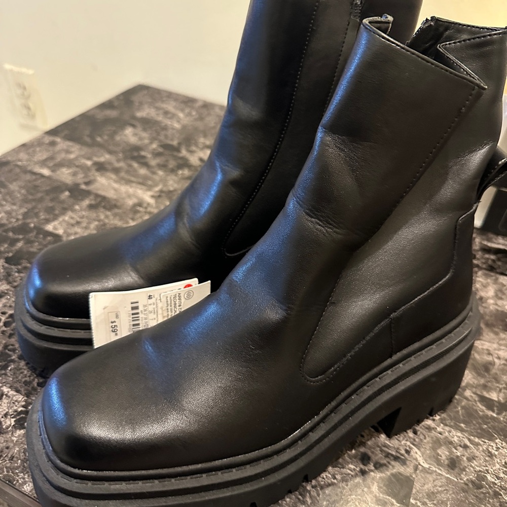 Black Chunky Platform Boots